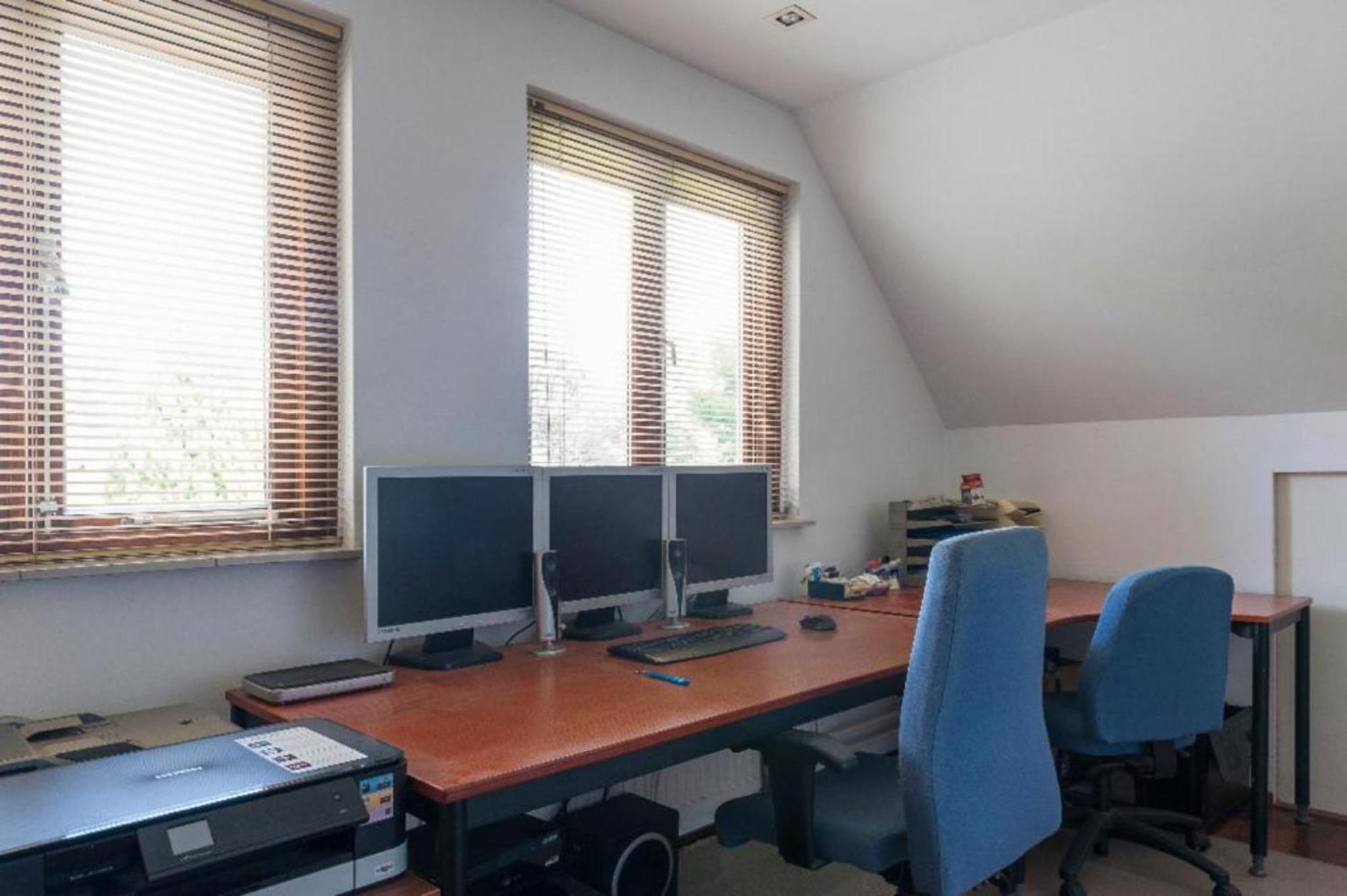 First Floor With Bedroom Bathroom Kitchen Office In Villa Near Tue And Centre ไอนด์โฮเวน ภายนอก รูปภาพ